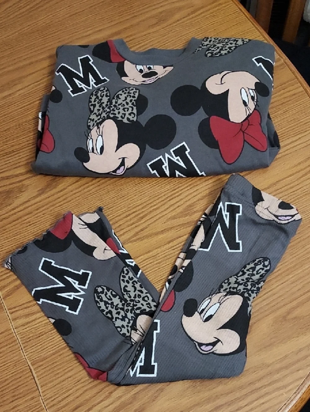 Disney Minnie Mouse Outfit - Picture 1 of 11
